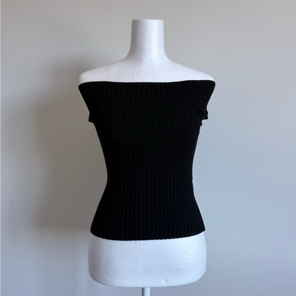 Kate Spade - Elegant Black Off-Shoulder Sweater